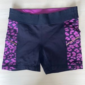 Lululemon What the Sport Short- leopard size 4